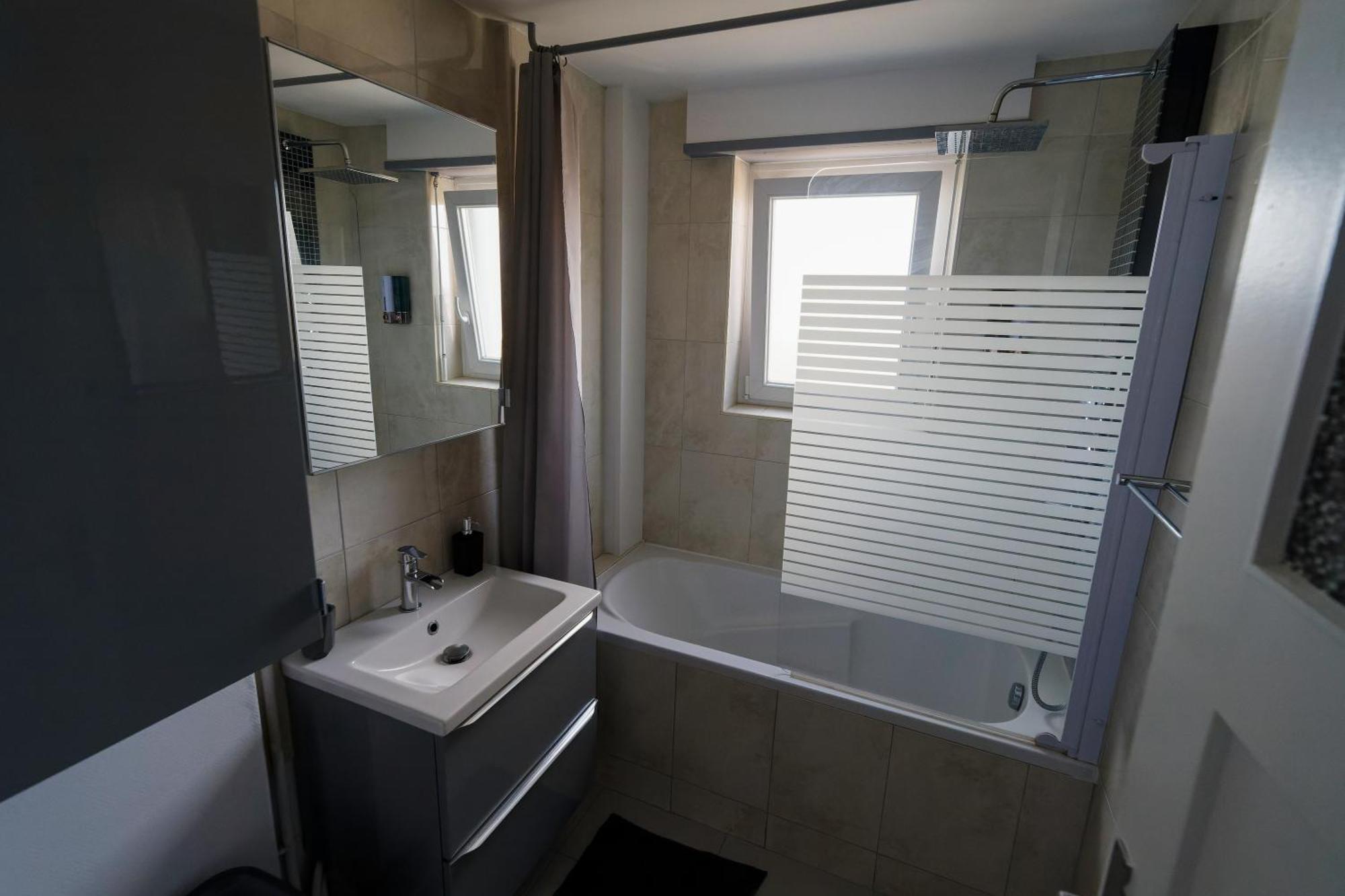 Agreable Et Spacieux Appartement Lumineux T4 Alsace Riedisheim Esterno foto